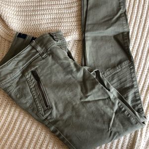American Eagle moto khakis